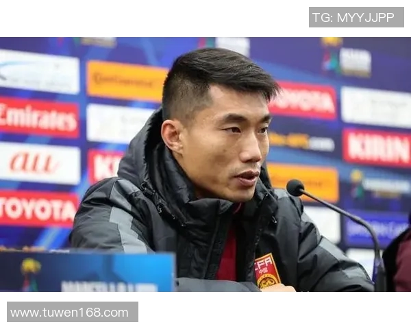 中国足球球星的崛起与挑战：从郑智到武磊的成长历程与未来展望